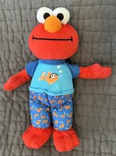 2010 Hasbro Sesame Street ELMO So Sleepy Plush Doll Stuffed Toy Fish PJs Talking