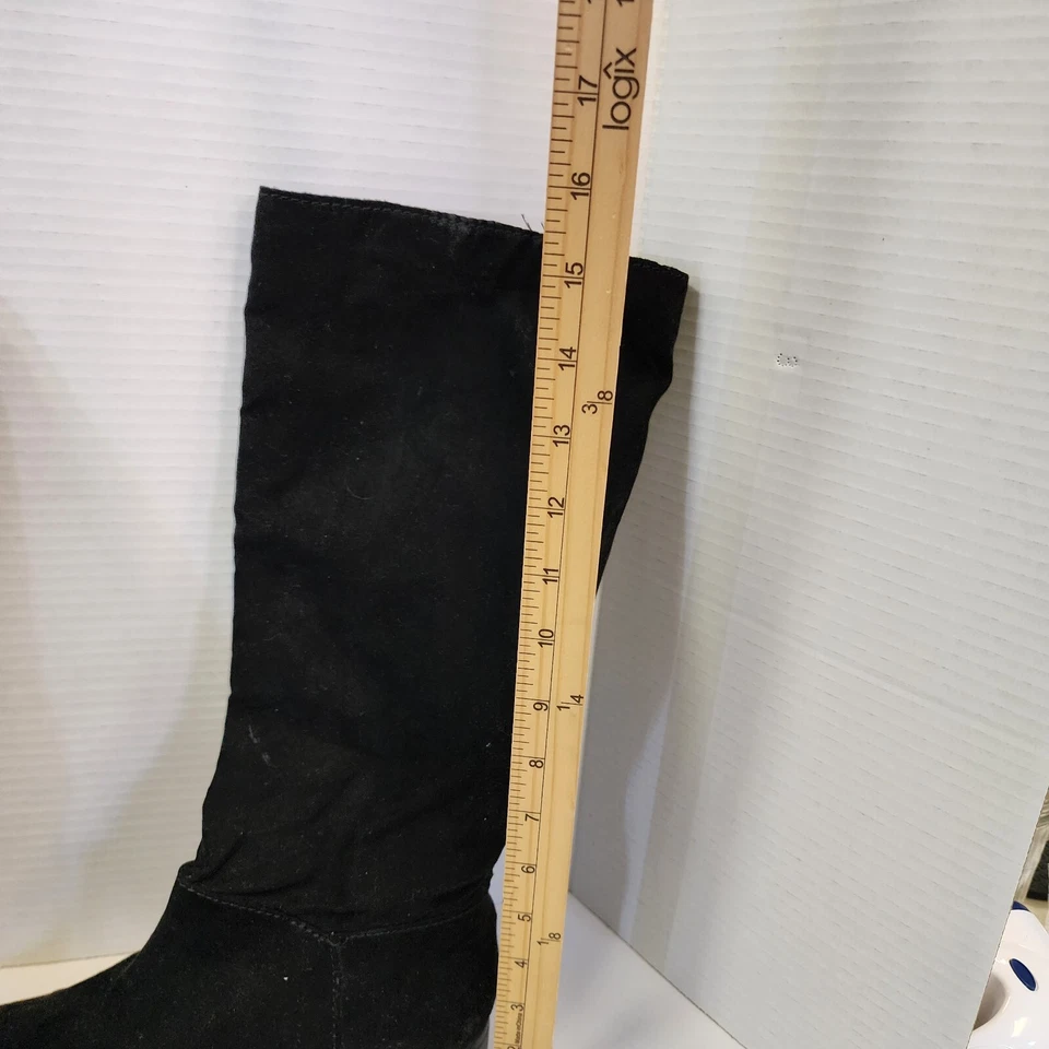 Botas altas de gamuza sintética Madden Girl con cremallera trasera 7 B negras terciopelo gótico caprichoso Foto 2 de 4