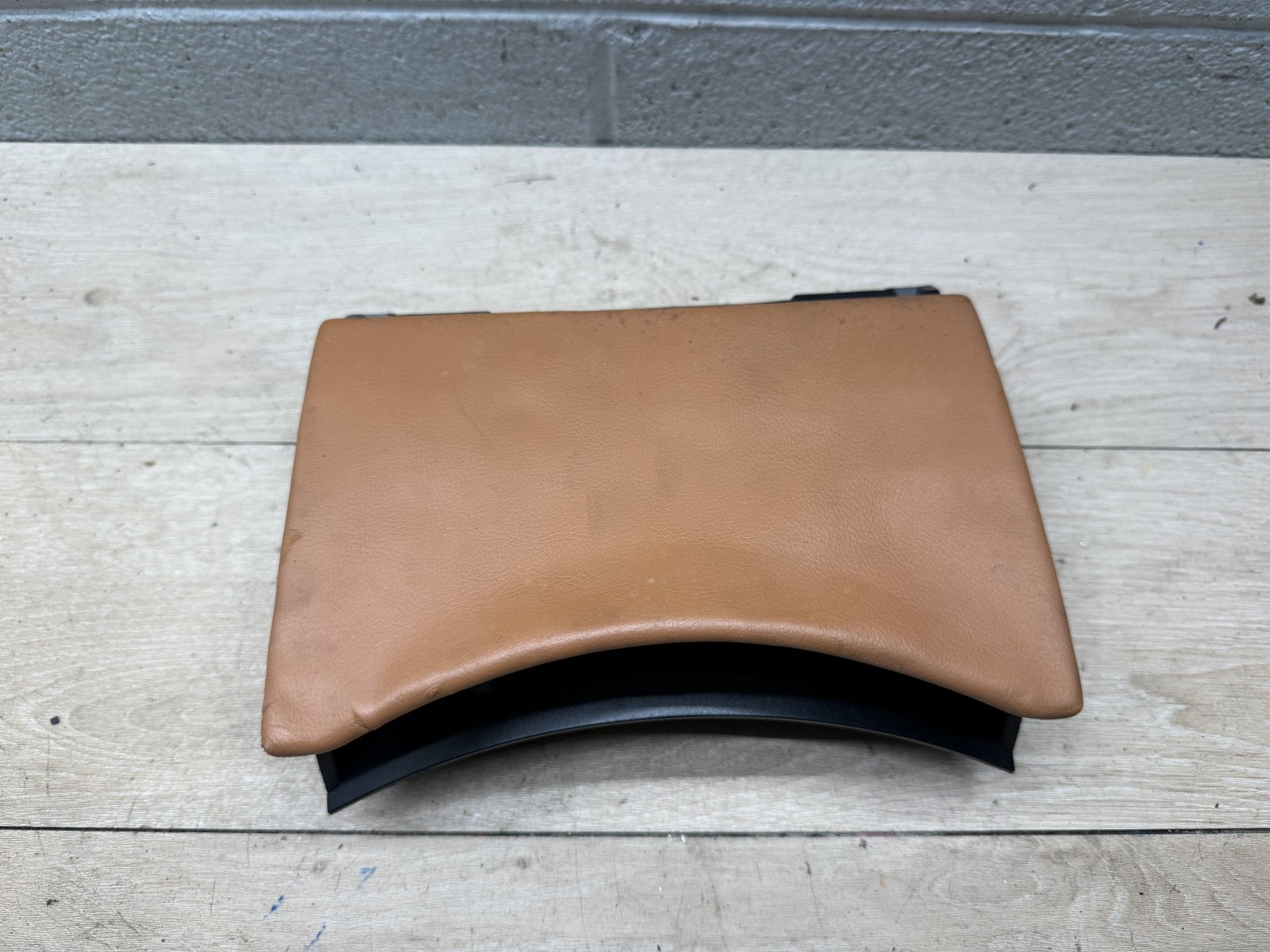 Maserati Quattroporte 2004-2008 Center console cover
