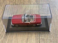 MINICHAMPS MAXICHAMPS 1.43 Mercedes-Benz 350 SL 1974 Red color
