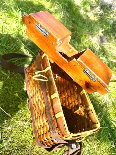 Traditional bamboo fish cage, dual compartments, shoulder style, 10"x7"x4" JDM - Picture 4 of 8