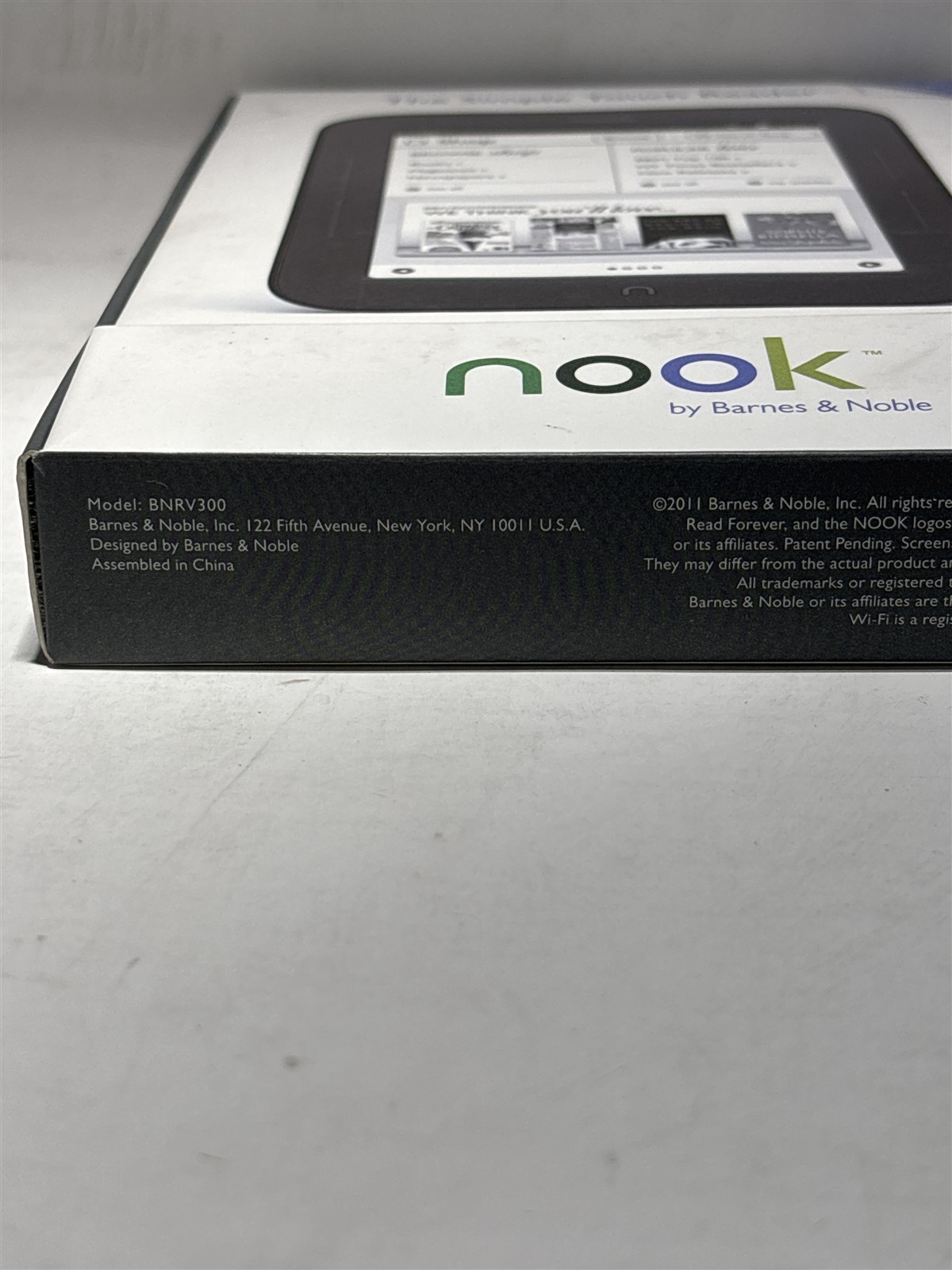 Barnes & Noble Nook BNRV300 Simple Touch eBook Reader Black