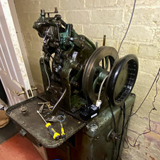 WH&B No. 75 Industrial Outsole Stitching Sewing Machine Mechanical Table-Mounted