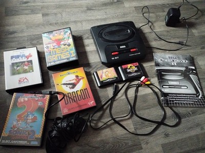 Sega Mega Drive 2 Schwarz Spielekonsole (PAL) + 6 Spiele 