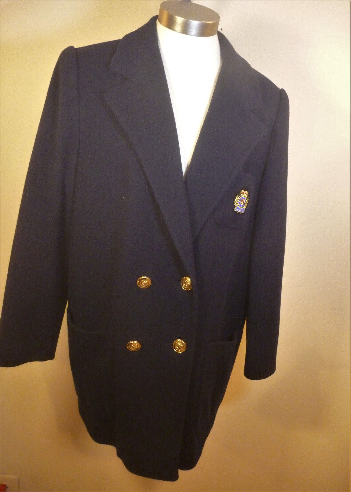 Chanel Pre-owned 2005 Crest Double-Breasted Jacket - White