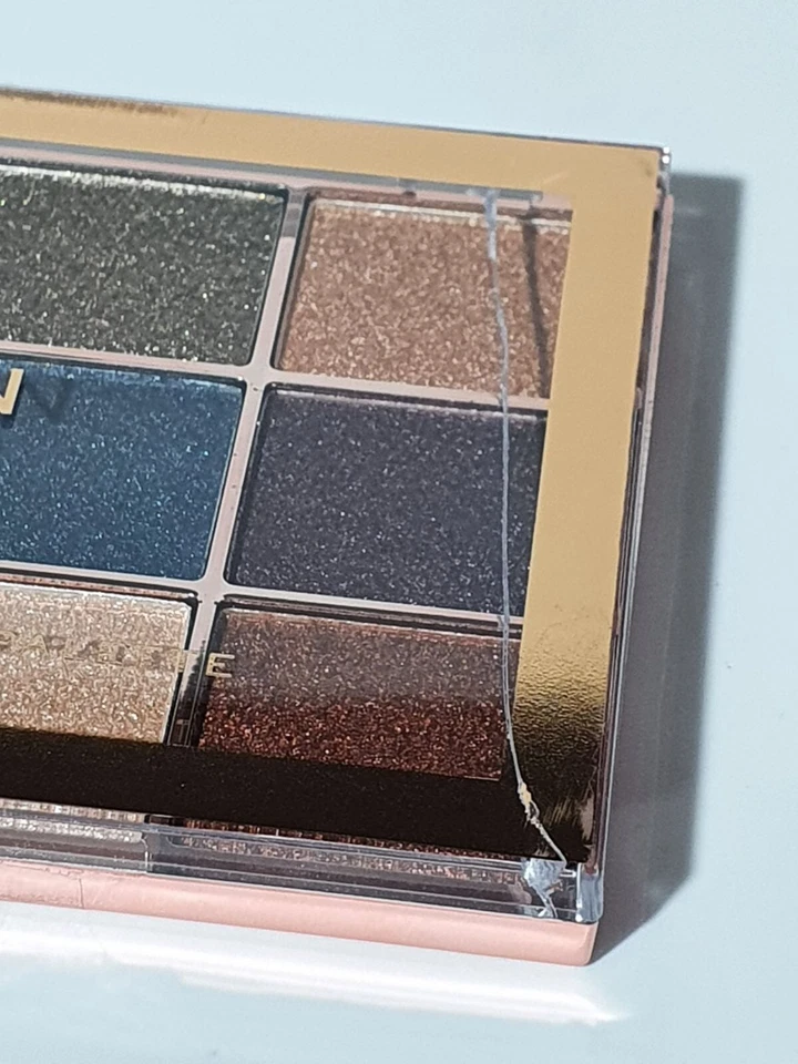 Makeup Revolution Foil Frenzy Hybrid Lidchatten 30g/ 11,30€ - VP Lagerungsspuren - Bild 2 von 4