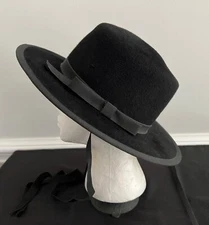 Vintage Ladies Hat Black Felt Wool.  Ritz New York Henry Pollak Inc. Medium