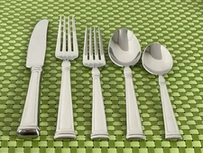 Lenox ESQUIRE Stainless 18/10 Glossy China NEW Flatware SMART CHOICE B52N