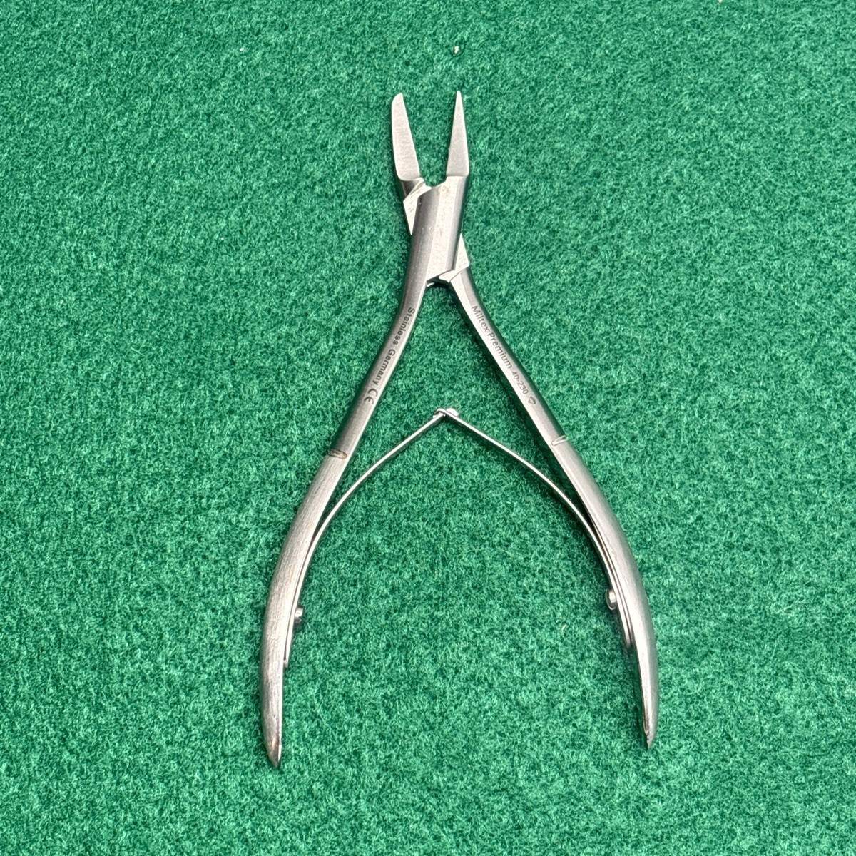 MILTEX 40-230 Nail Splitter, English Anvil pattern