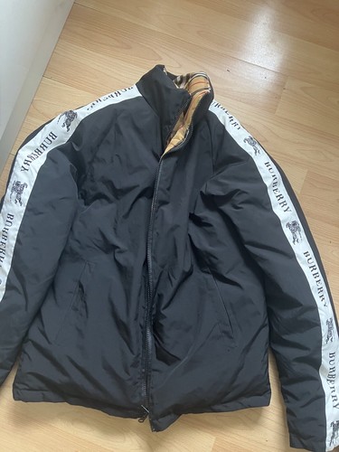 Burberry London Pride Unisex Beige Nova Check Reversible Bomber Jacket Size M - Picture 3 of 4
