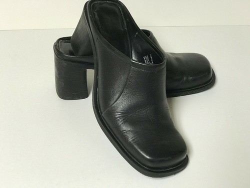 chunky platform clogs