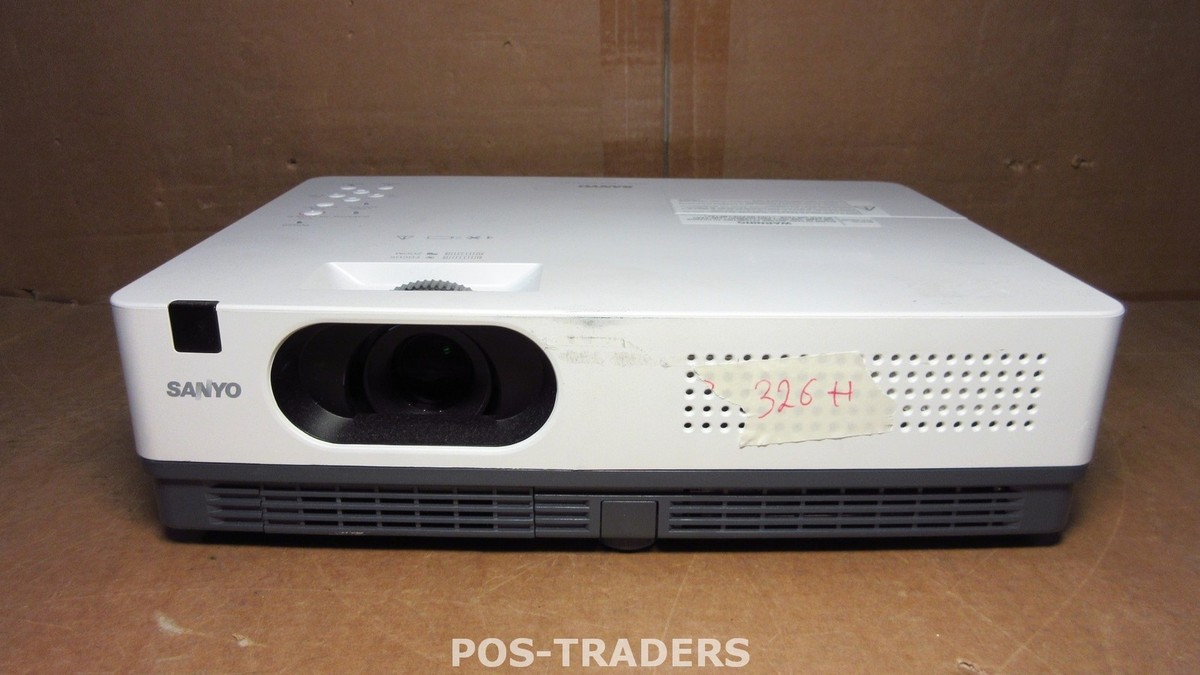 326 HOURS - Sanyo PLC-XD2200 XGA Projector Beamer 2200