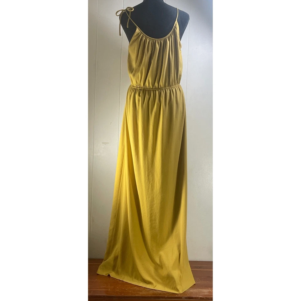 Maxi Vestido Theory Dorado Sin Mangas Corbata Correa Cintura Imperio Largo Para Mujer Mediano Foto 4 de 4