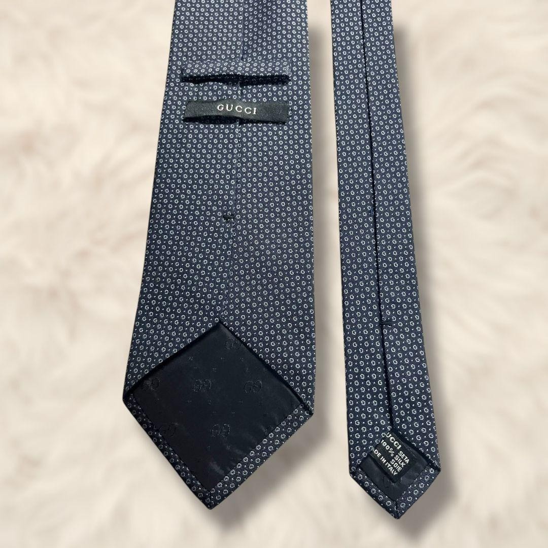 Excellent condition Gucci G pattern solid tie-sty… - image 5
