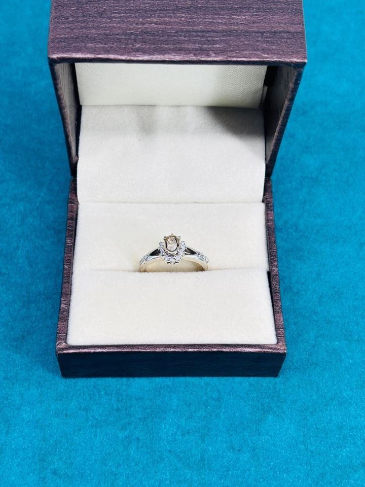 Anillo Natural Corte Ovalado Con Diamantes Perfecto Para Anillo de Compromiso Anillo Personalizar Foto 3 de 4