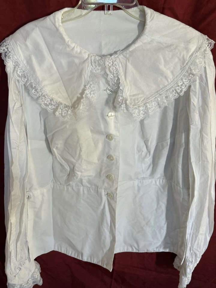 Blusa vintage hecha a mano con cuello de encaje blanca victoriana pradera estilo años 70 usada en excelente estado Foto 3 de 4