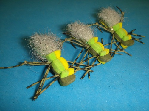 FLY FISHING FLIES - Olive/Yellow FAT ALBERT Size #10** (6 pcs.) - Picture 5 of 8