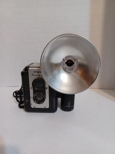 Vintage Argus Super 75 Film Camera Seventy-Five Brown w/Flash Bulb Attachment