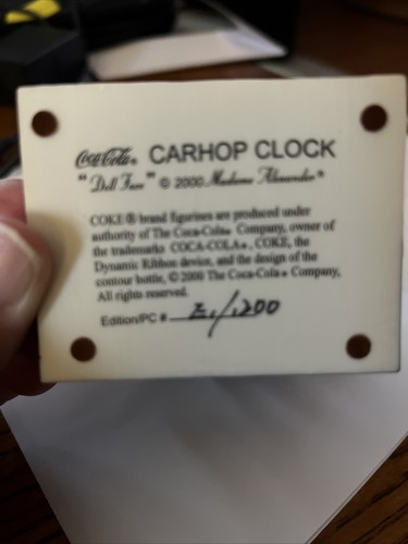 Coca Cola Carhop Clock MADAME ALEXANDER CLASSIC COLLECTIBLE Figurine - Picture 6 of 6