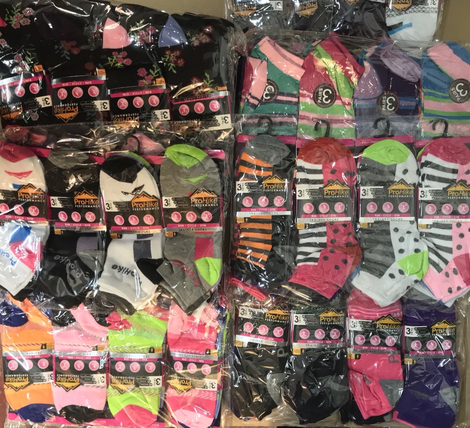 48 PAIRS OF LADIES TRAINER SOCKS ASSORTED PATTERNS SIZE 4-8 WHOLESALE JOB LOT