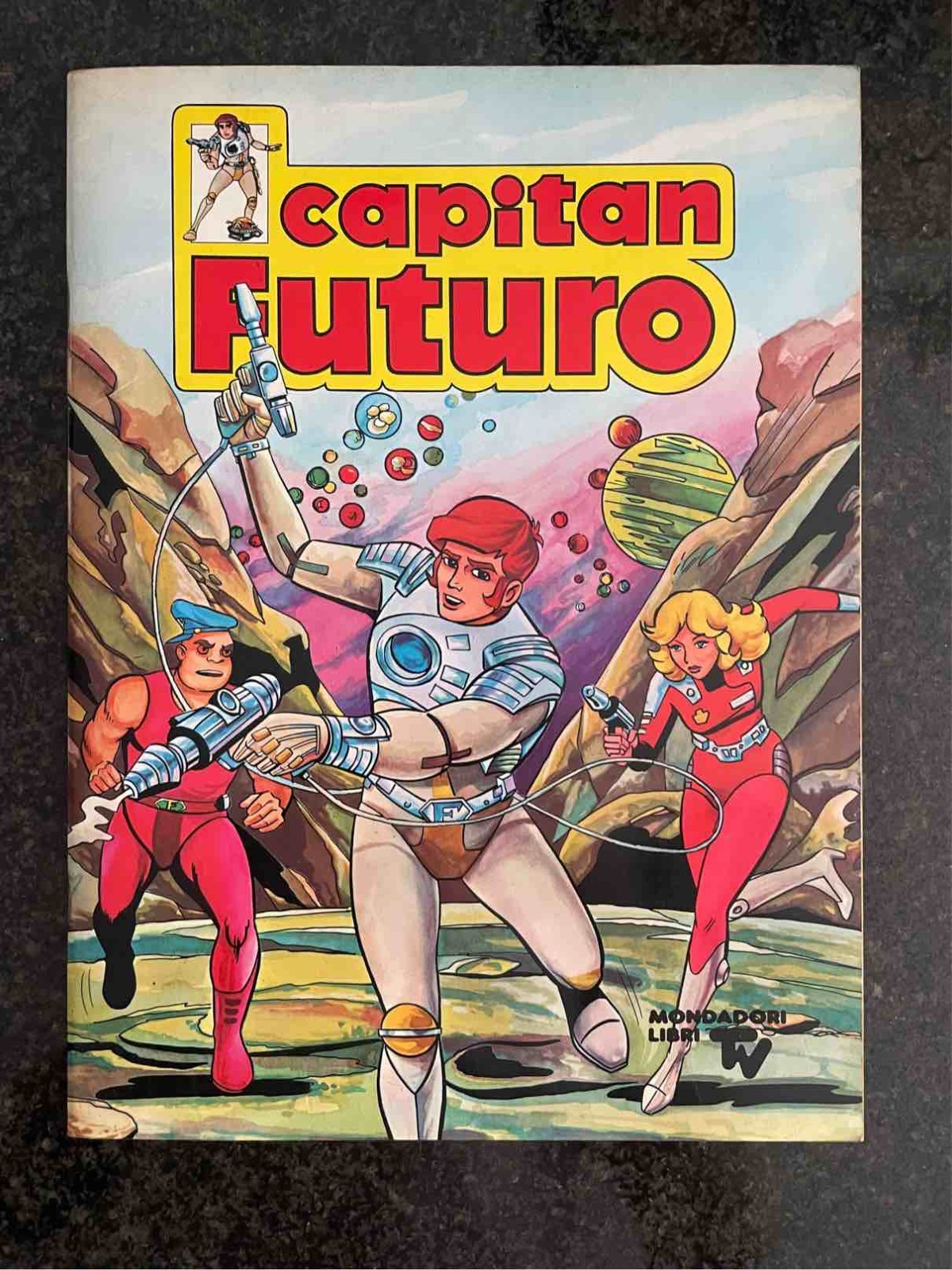 Capitan Futuro Mondadori Libri TV, prima stampa gennaio 1981, eccellenti condiz.
