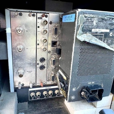 Sony BVM-D9H5J 9″ HD Master Monitor with AC-LMD9 Power Supply and