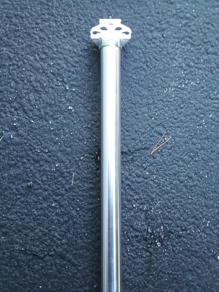 Promax Alloy 2 Bolt Seat post 26.6 x 300mm  Silver SP79 - Image 2 of 4