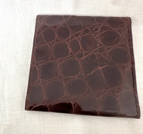 STUNNING VINTAGE CROCODILE AND GOLD MEN’S WALLET - Picture 5 of 5