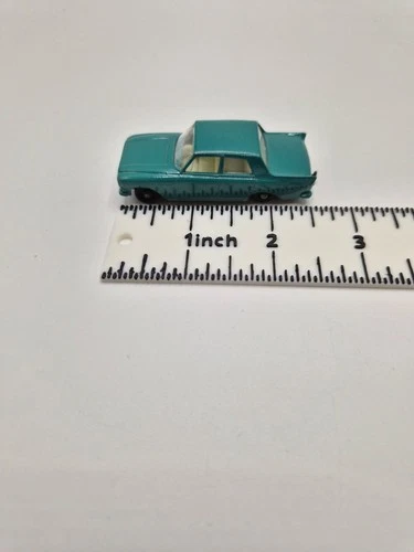 1963 Matchbox Lesney No. 33 FORD ZEPHYR 6 Diecast Aqua Toy Car