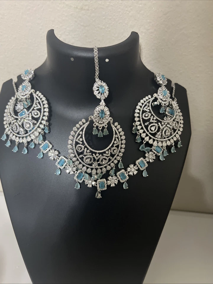 Beautiful Ad Jhumki Earings and Necklace Set - Image 4 of 4