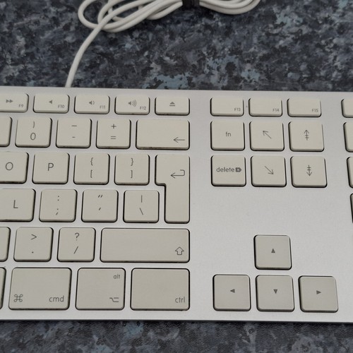 Apple Keyboard A1243 - UK Layout QWERTY + Numerical Full Size Keyboard Wired USB - Bild 4 von 20
