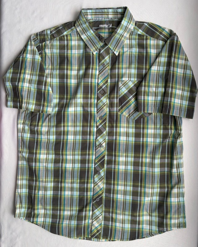 Marmot Men’s Sz L Short Sleeve Button Down Shirt Plaid Green Nylon