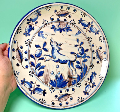Vintage Fabrica de Sant'Anna Lisboa Portugal Faience 11.5'' Plate Blue White Dog