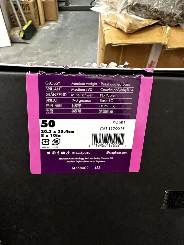 Ilford Multigrado V RC Deluxe Brillante 8x10 50 Hojas NUEVA CAJA UN POCO DAÑADA Foto 3 de 3