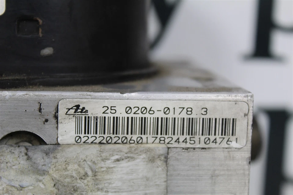 Control de bomba de freno antibloqueo ABS Ford Expedition 2005-06 5L1T2C219AE OEM 5P2 930  Foto 2 de 4