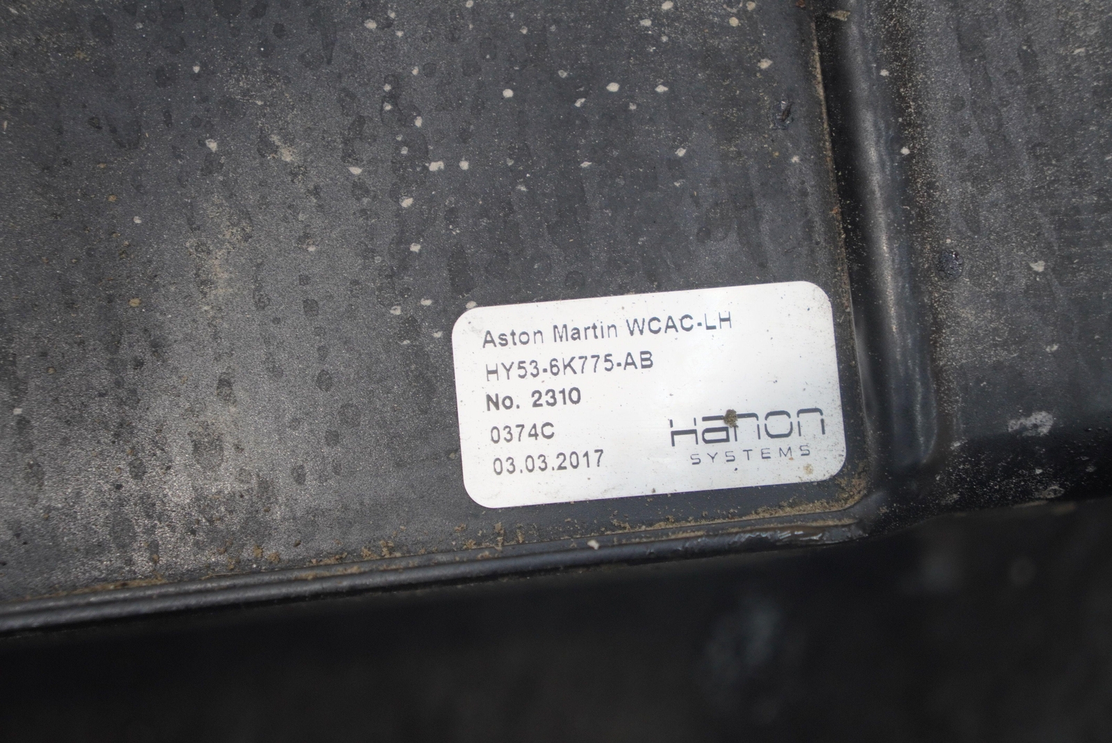 Left Engine Charge Air Cooler Intercooler WCAC HY53-6K775-AB Aston Martin DB11