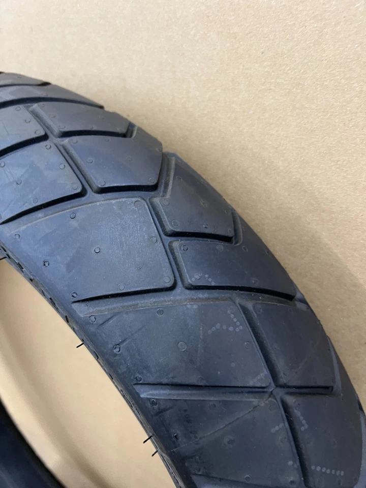 Harley-Davidson Pirelli Scorpion Sync Motorcycle Front Tire 120/70ZR17 MFG2009 - Image 4 of 4