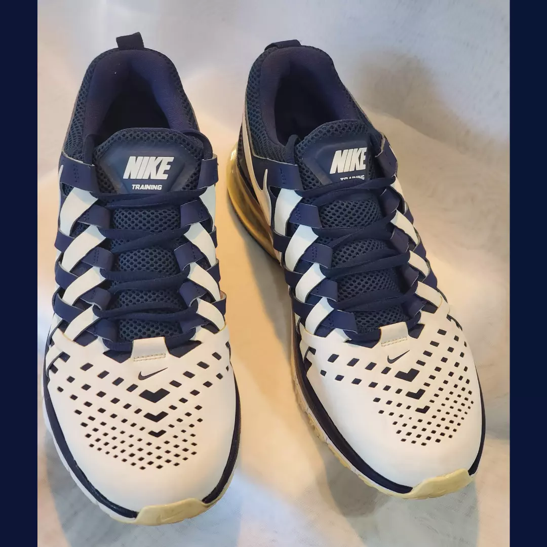 Nike top fingertrap max