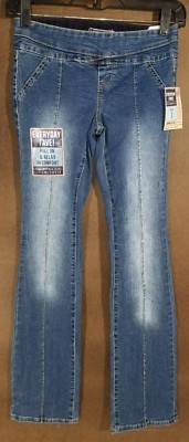 Amethyst women Jeans size 0 Soft Stretch Pull On denim pants low rise design NWT