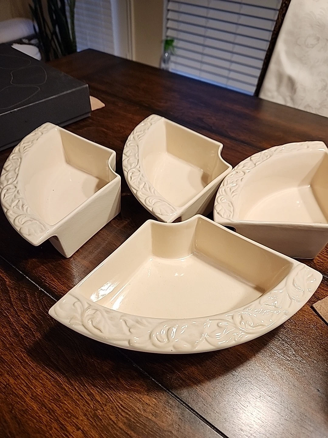 GG Collection Acanthus/Baroque Lazy Susan Crudite Server