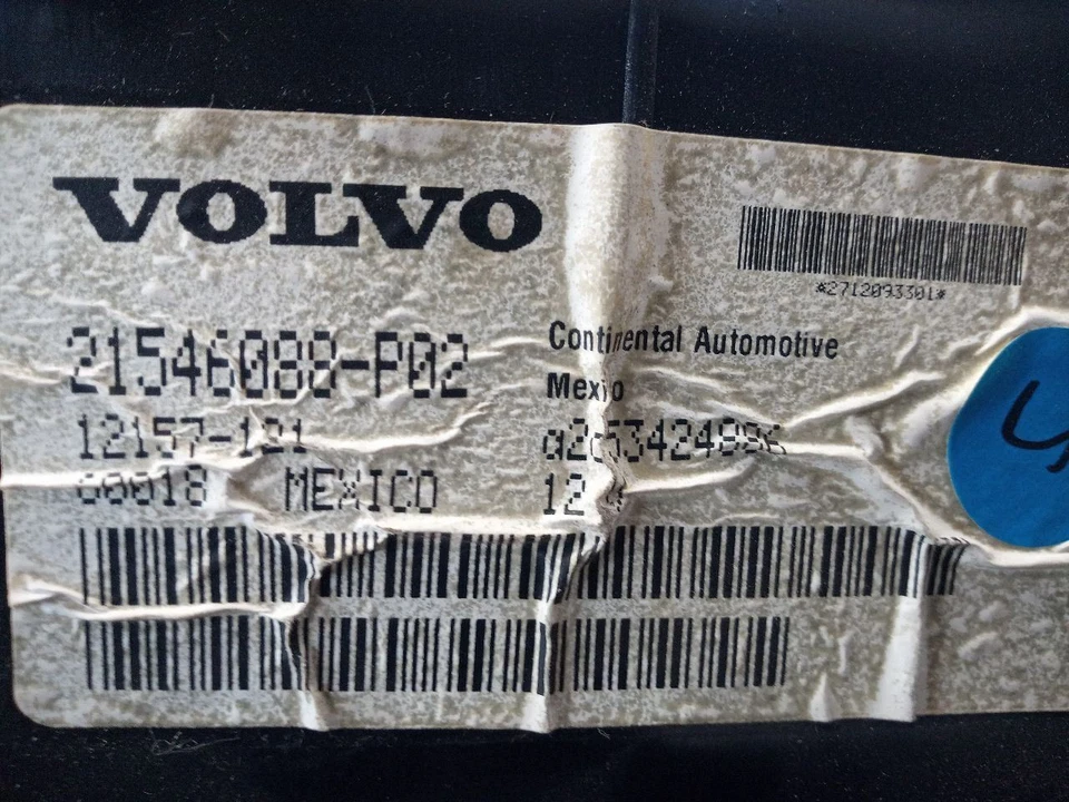 21546088-P02 Volvo VNL Speedometer Cluster (11543560 - Image 3 of 4