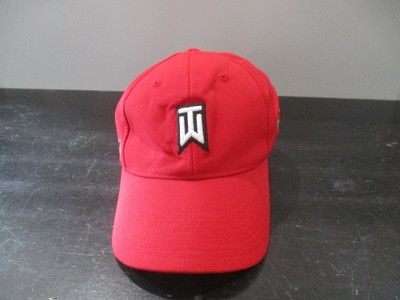 red tiger woods hat