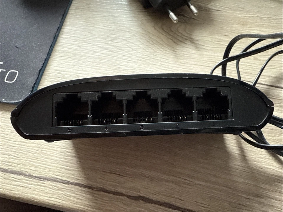 DLink Deutschland 5-Port Switch DES-1005D/E IP20 Switch 5-Port - Bild 3 von 3