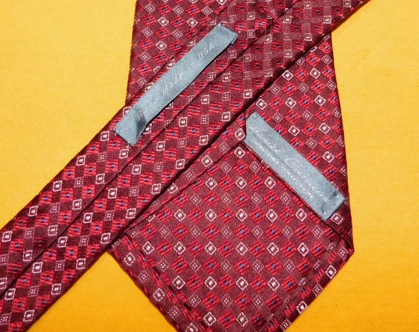 CORBATA MOTIVO CUADRADOS ROJO/BLANCO/AZUL COLECCIÓN FIRMA DANIEL CREMIEUX - CORBATAS. Foto 3 de 3