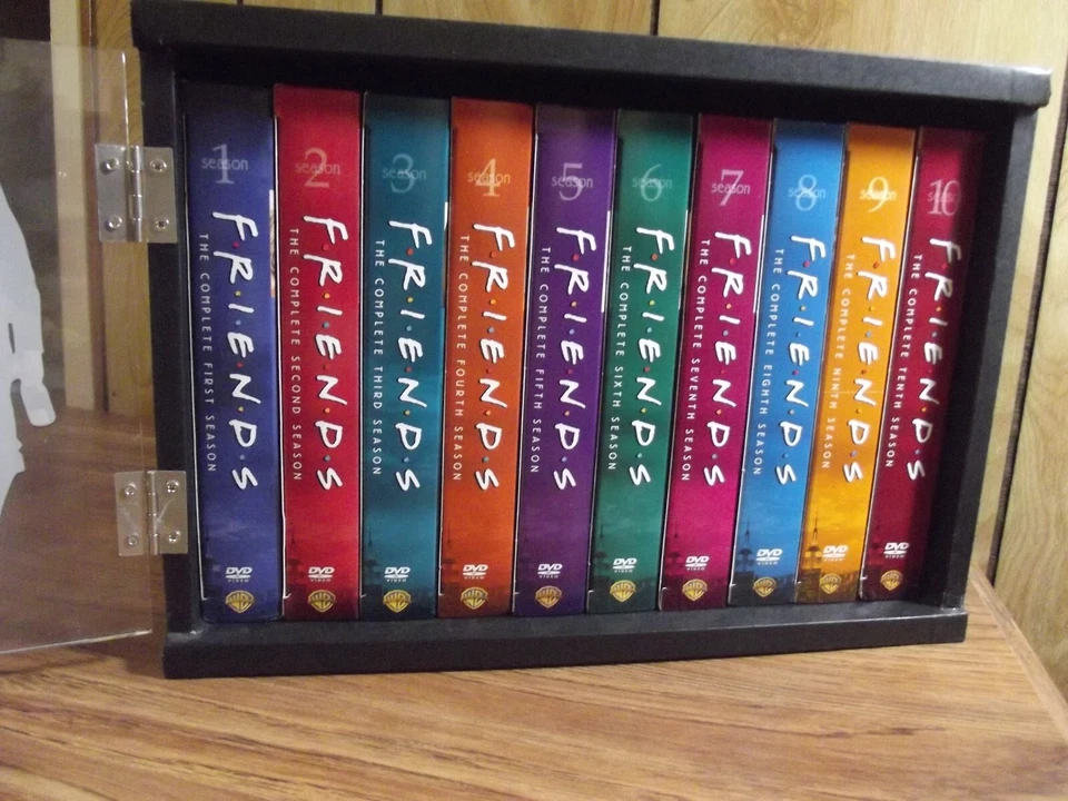 "Friends" Complete 10 Seasons on DVD w/Case Foto 2 de 2