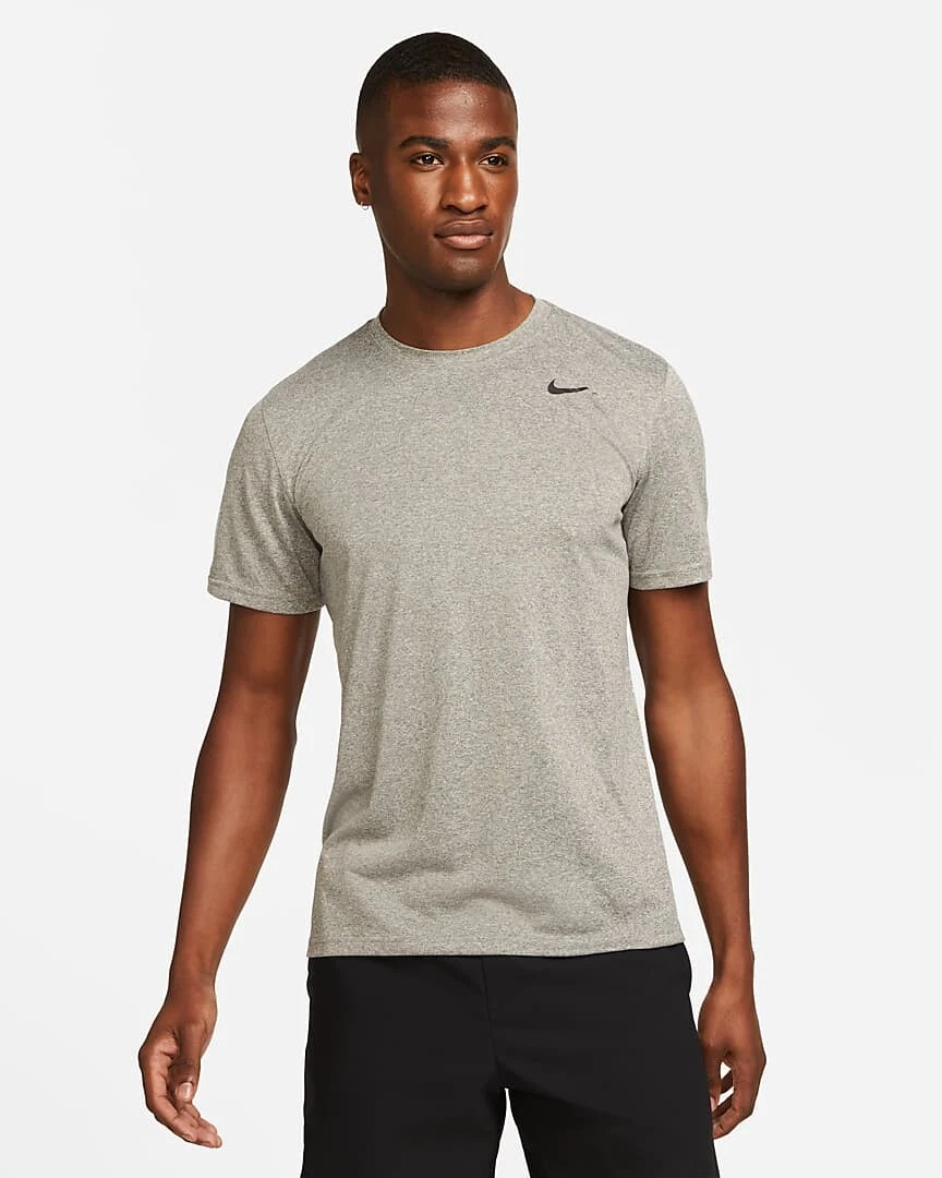 T-Shirts et Tops. Nike FR