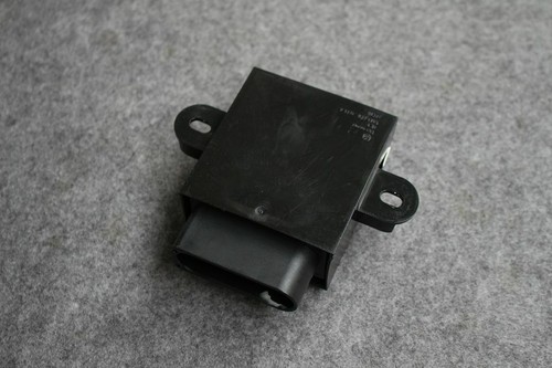 Org Audi A3 8V TT 8S Steuergerät Kraftstoffpumpe 5Q0906093 Golf 7 Passat 3G B8