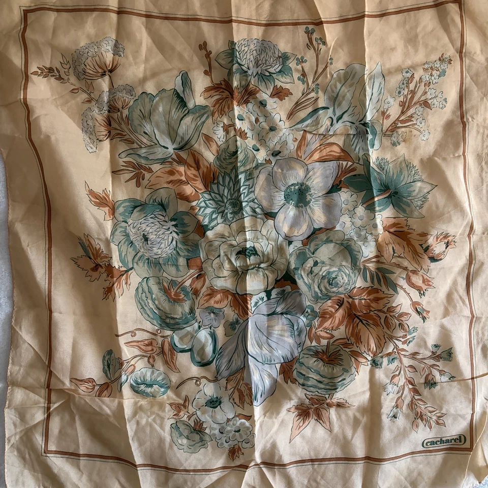 Lote de 5 bufandas de seda Cacharel vintage Foto 2 de 4