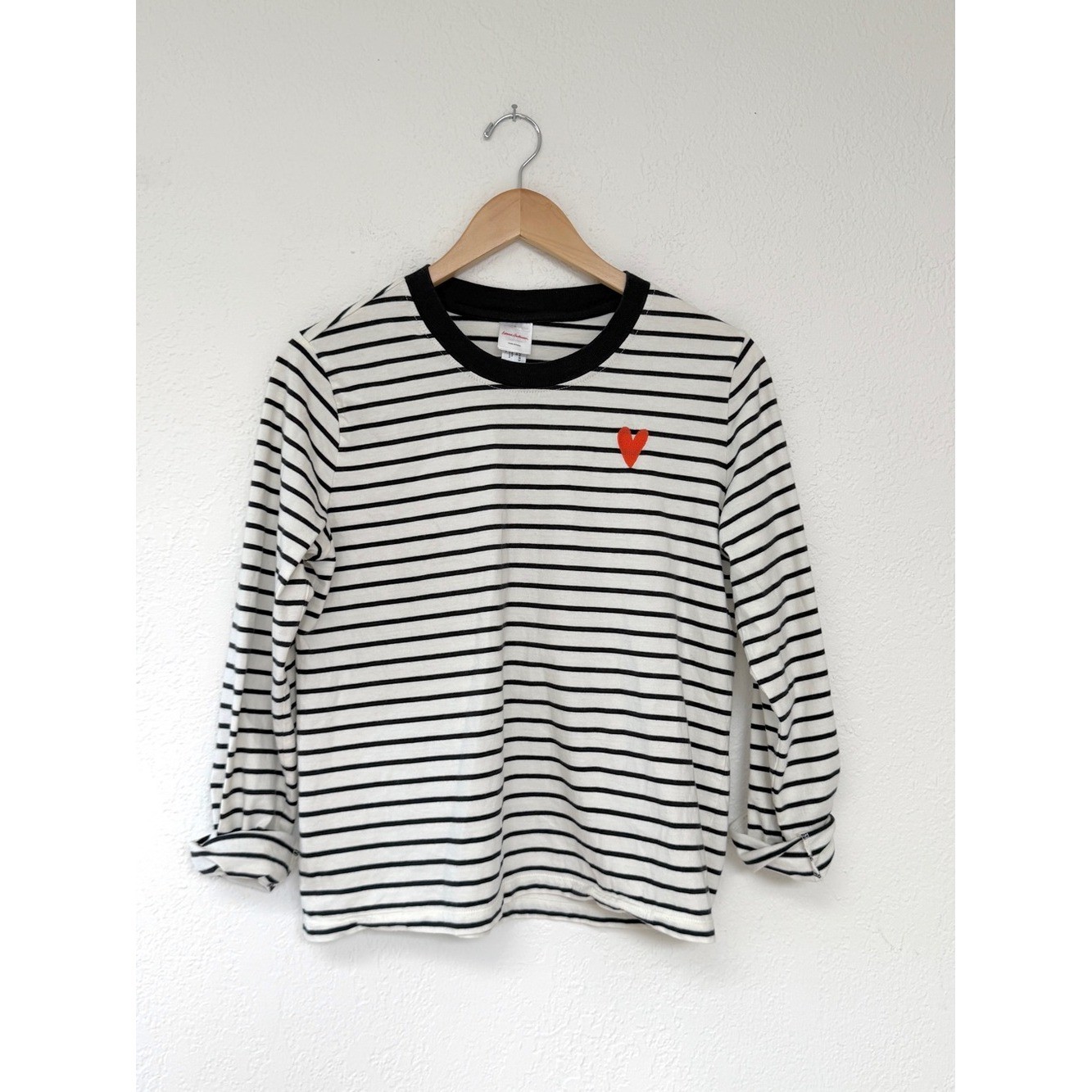 HANNA ANDERSSON black & white striped long sleeve tee embroidered heart / size S