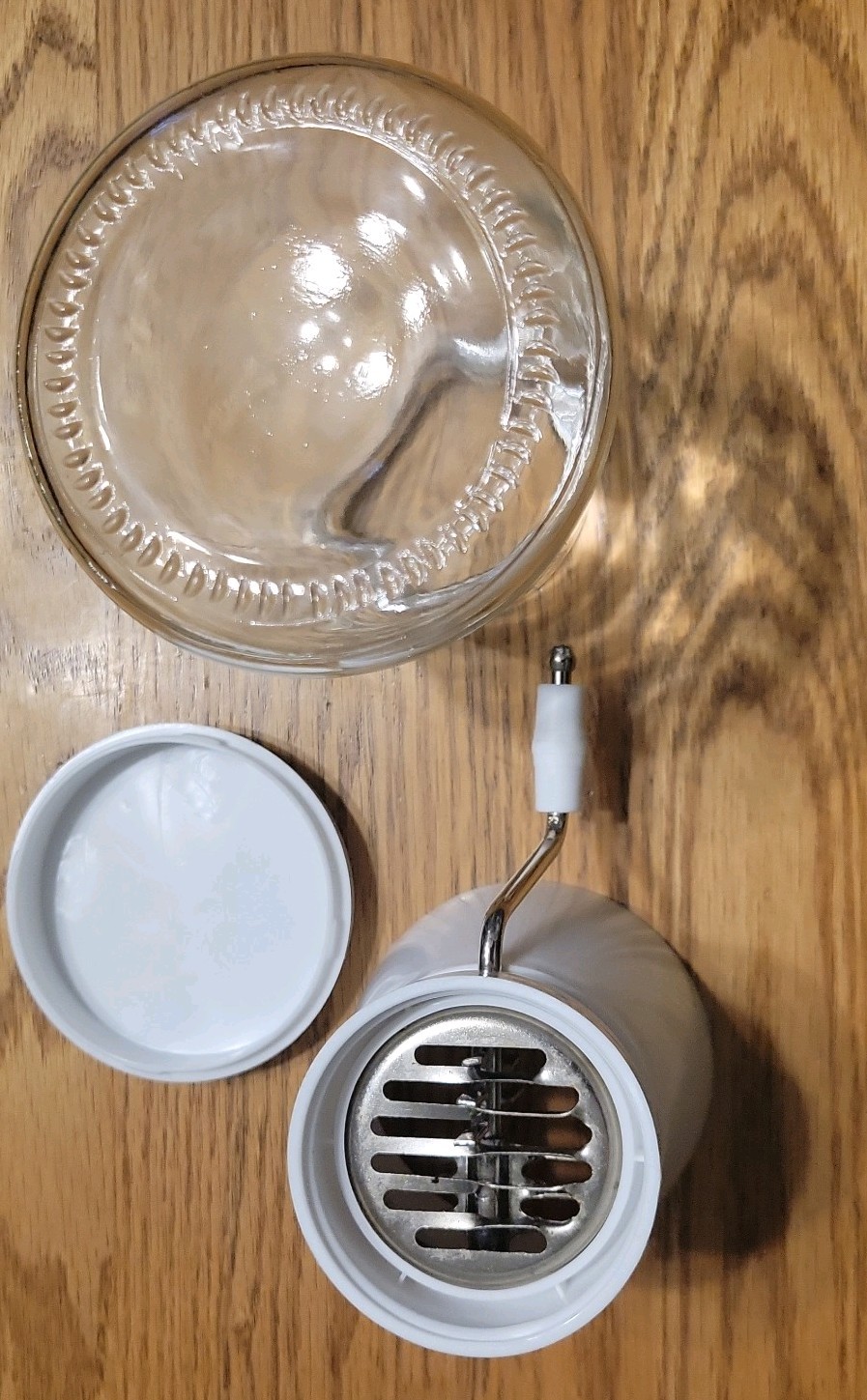 Fox Run Hand Crank Nut Chopper Grinder Glass Baking Tool Cookie Nut Mill